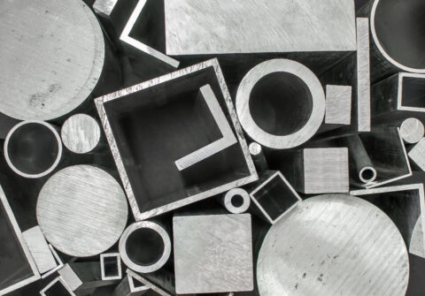 Przekroje różnych profili aluminiowych