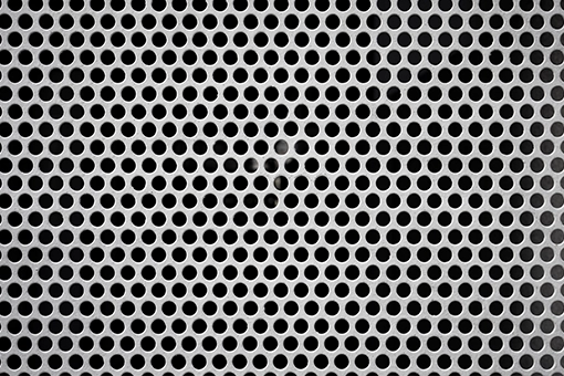 Perforowana blacha z wyciętymi otworami 